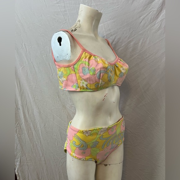 Authentic Vintage 60’s with original tags pucciesque bikini swimsuit groovy! - Picture 6 of 13